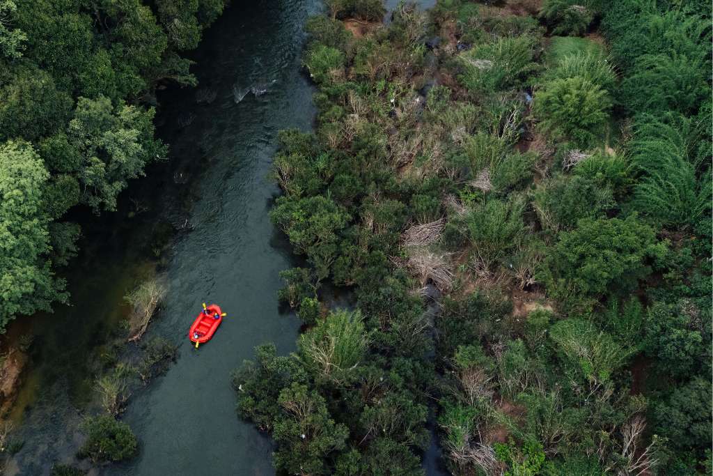 White Water River Rafting Img