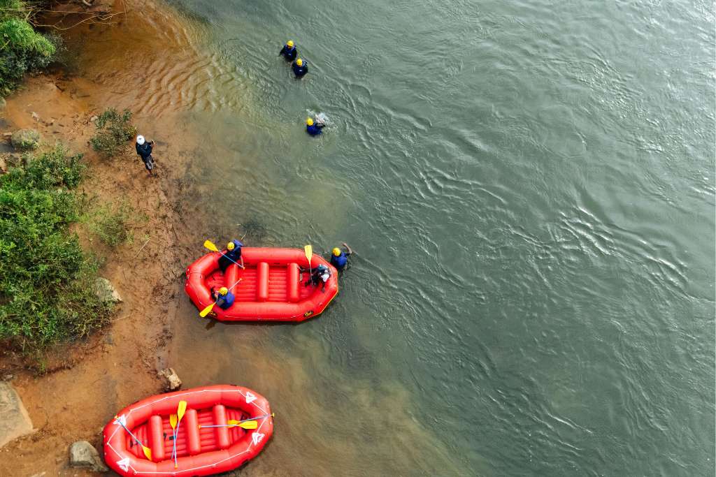 White Water River Rafting Img